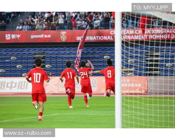 足球巨星话题升级传闻竟因换媳妇引热议引发球迷深度思考